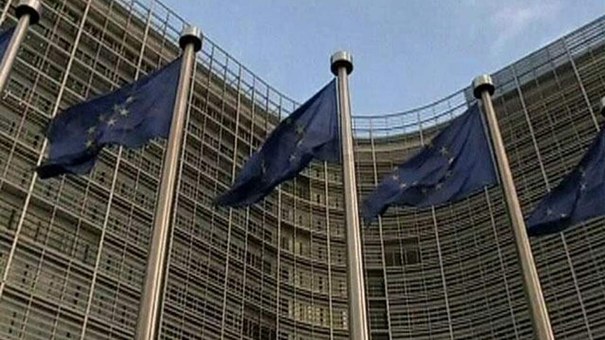 Кредитори домовились надати Кіпру антикризову допомогу