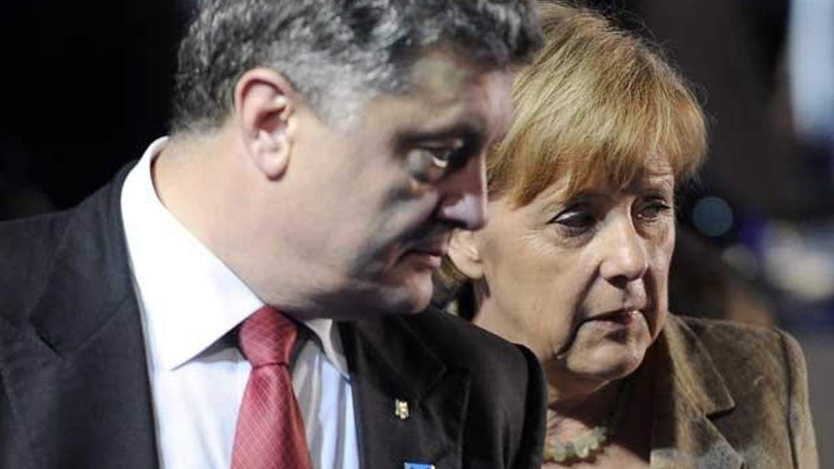 Порошенко обговорив з Меркель виділення третьої хвилі макроекономічної допомоги ЄС для України