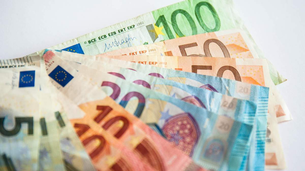 Наличный курс валют на 06.09.2019: курс доллара и евро Наличный курс валют на 06.09.2019: курс доллара и евро