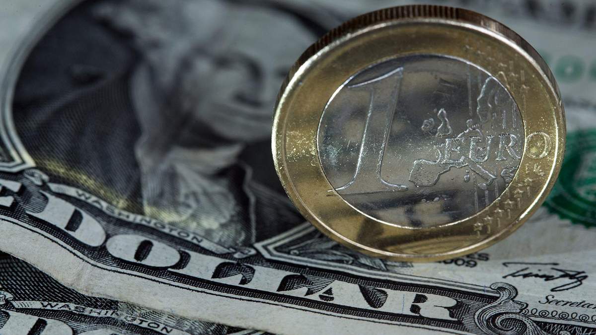 Наличный курс валют 12.09.2019: курс доллара и евро Наличный курс валют 12.09.2019: курс доллара и евро