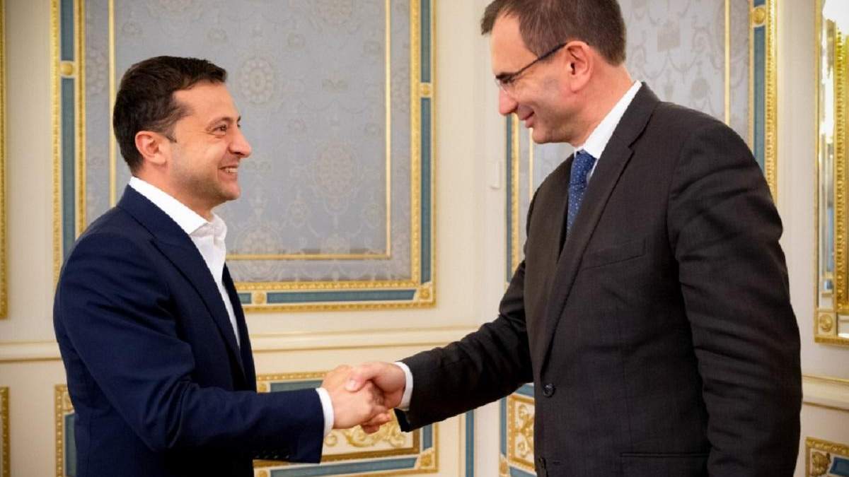 Зеленський обговорив з Пію залучення інвестицій в українську економіку Зеленський обговорив з Пію залучення інвестицій в українську економіку