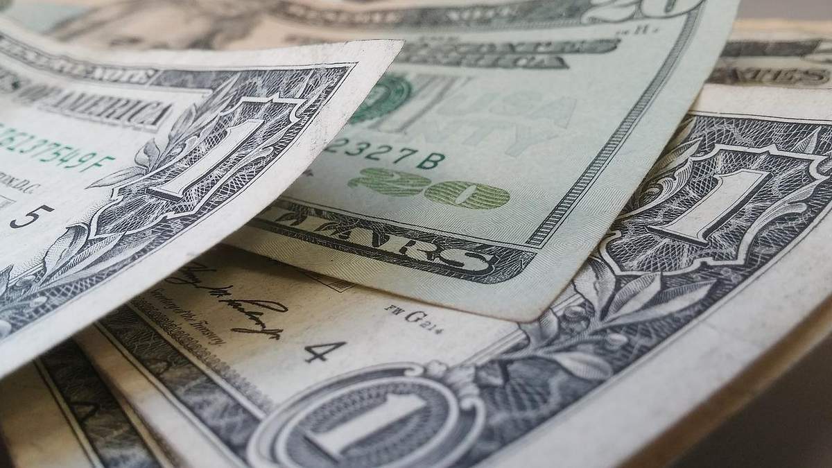 Готівковий курс валют на 27.09.2019: курс долару та євро Готівковий курс валют на 27.09.2019: курс долару та євро