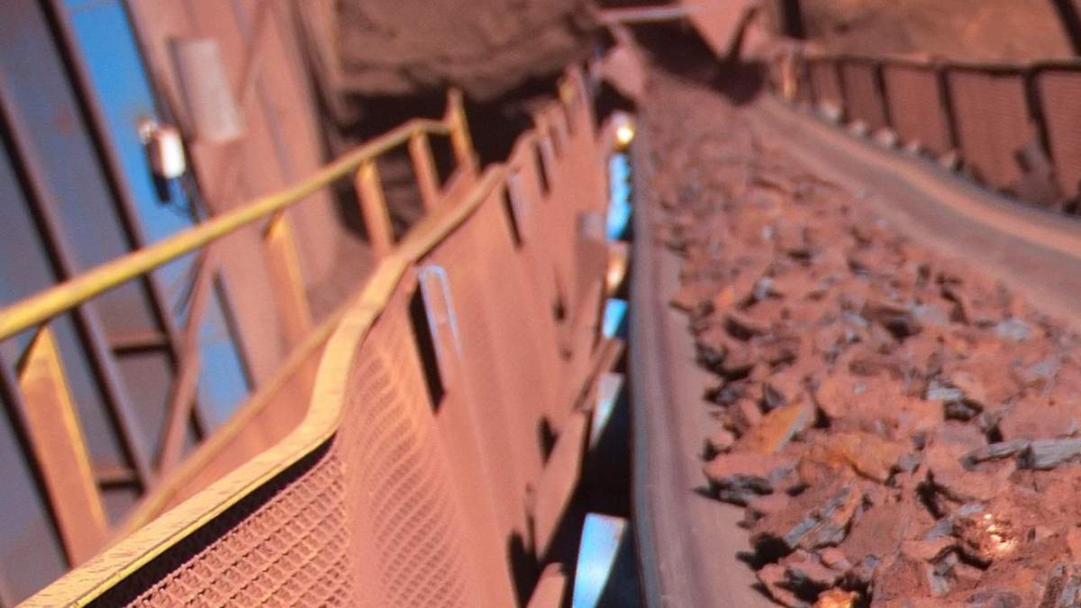 Видобуток залізної руди Видобуток залізної руди