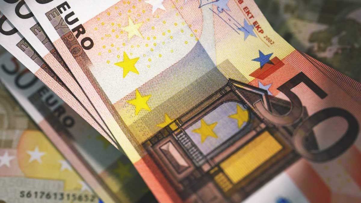 Наличный курс валют на 26.11.2019: курс доллара и евро Наличный курс валют на 26.11.2019: курс доллара и евро