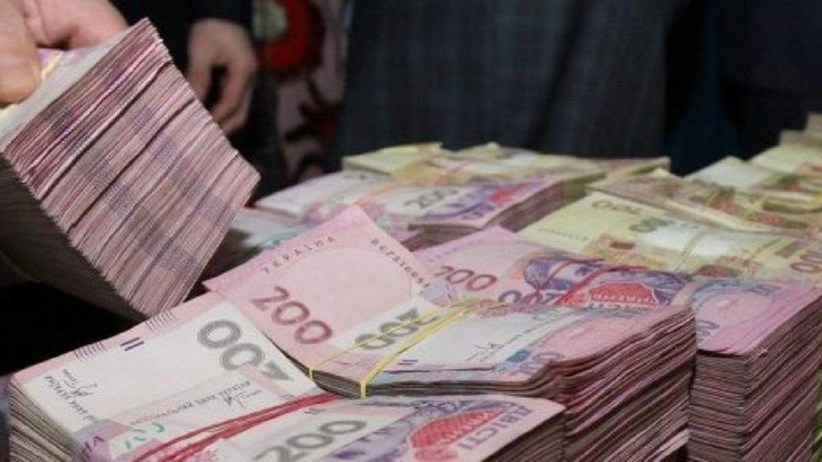 Сума депозитів українців у банках становить майже 500 мільярдів гривень Сума депозитів українців у банках становить майже 500 мільярдів гривень