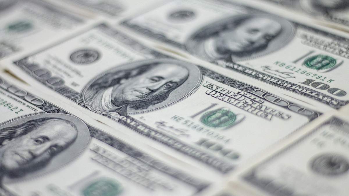 Нацбанк викупив 34 мільйони доларів Нацбанк викупив 34 мільйони доларів