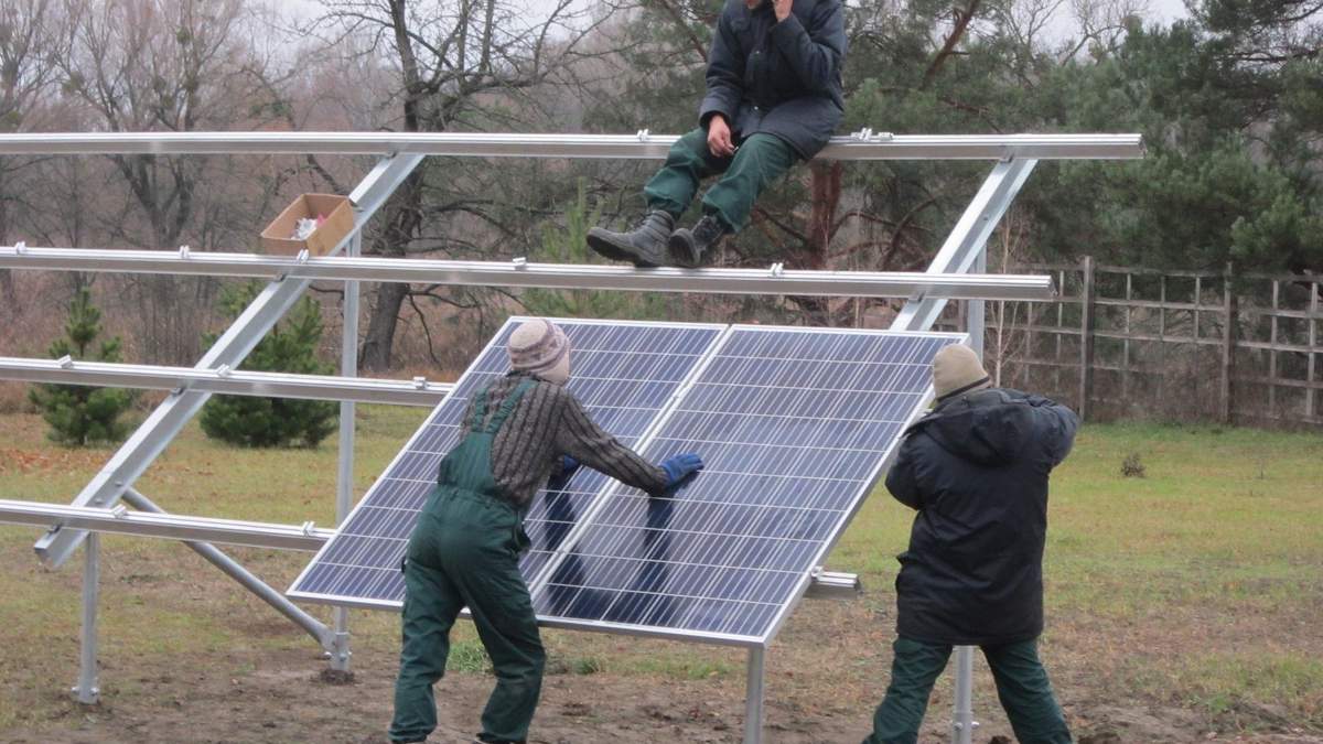 Так монтують сонячні панелі Так монтують сонячні панелі