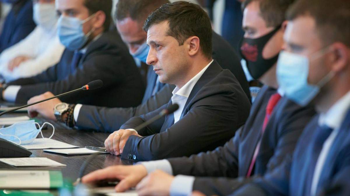 Зеленскому представили проект закона об инвестиционных нянях Зеленскому представили проект закона об инвестиционных нянях