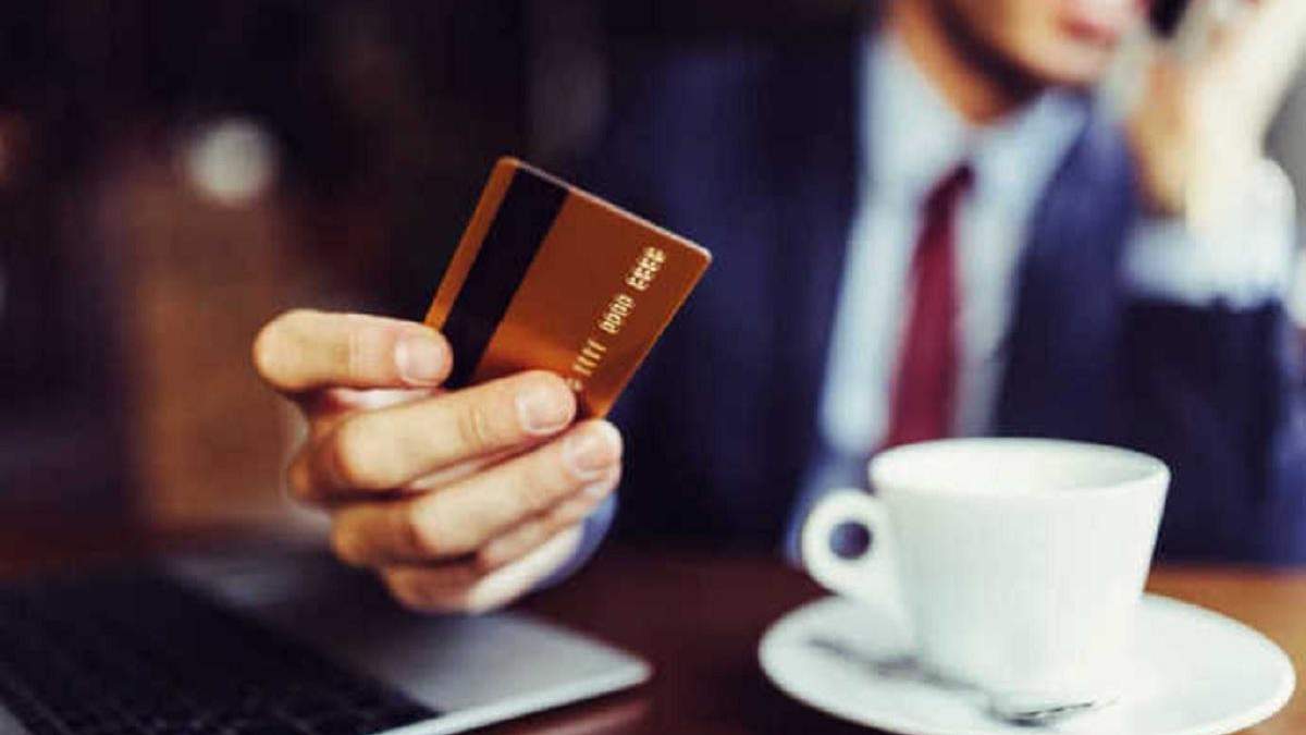 В июле украинцы оставили рекордные безналичные чаевые, – результаты исследования В июле украинцы оставили рекордные безналичные чаевые, – результаты исследования