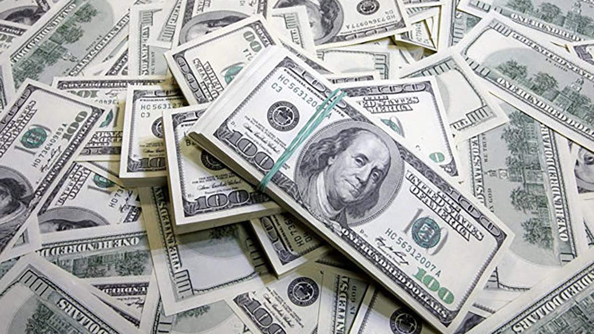 Курс валют: стоит ли уже покупать доллары, советы эксперта