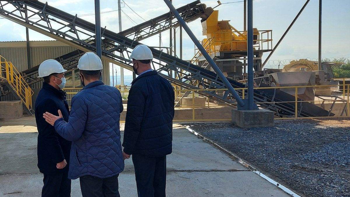 В Украине возобновили добычу золота после паузы в 15 лет В Украине возобновили добычу золота после паузы в 15 лет