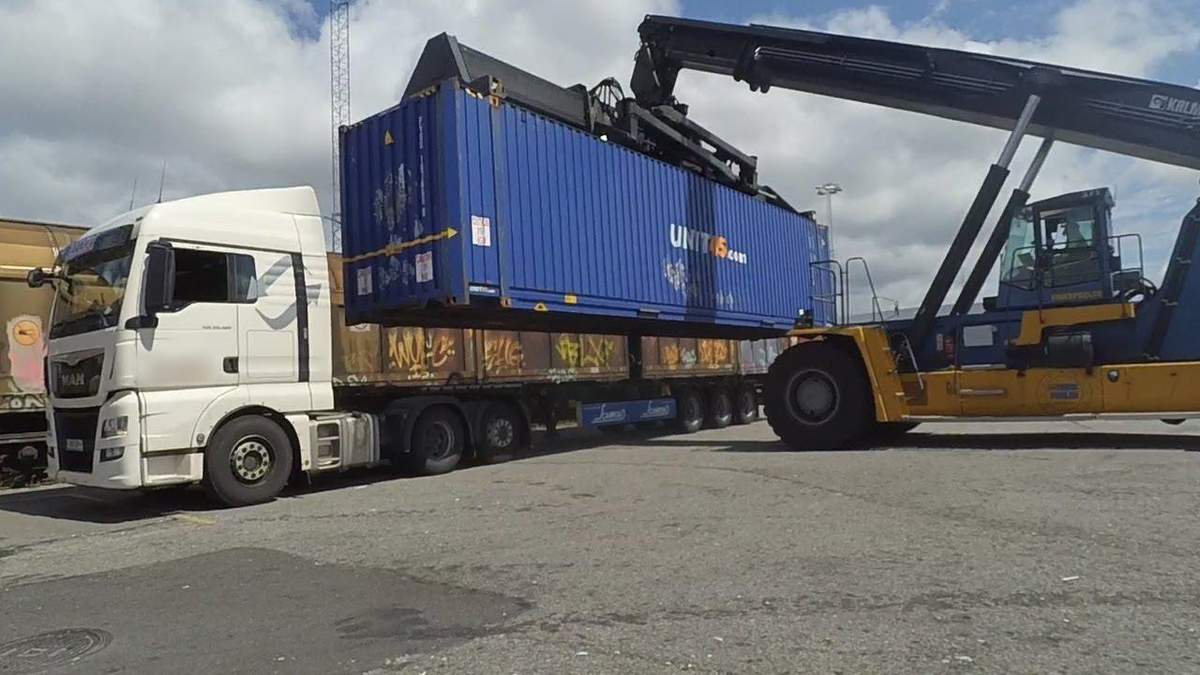 С кем Украина больше всего торговала в 2020 году: список С кем Украина больше всего торговала в 2020 году: список