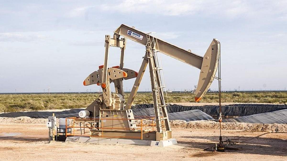 Польща поступово відмовляється від російської нафти Польща поступово відмовляється від російської нафти