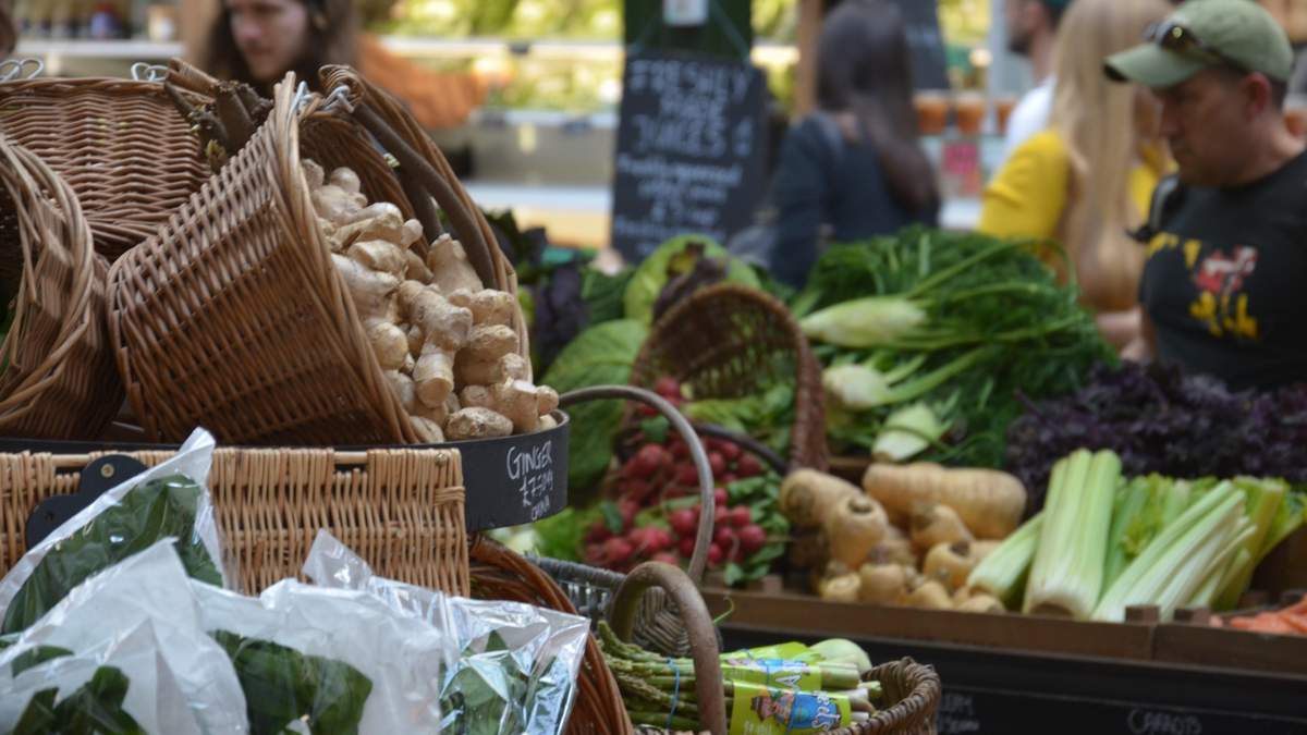 Прем'єр Денис Шмигаль про ціни на продукти Прем'єр Денис Шмигаль про ціни на продукти