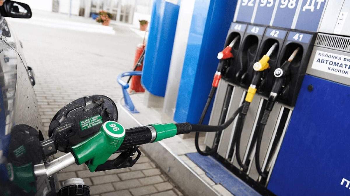 Ціни на бензин в Україні знизили у квітні 2021: скільки коштує пальне на АЗС Ціни на бензин в Україні знизили у квітні 2021: скільки коштує пальне на АЗС