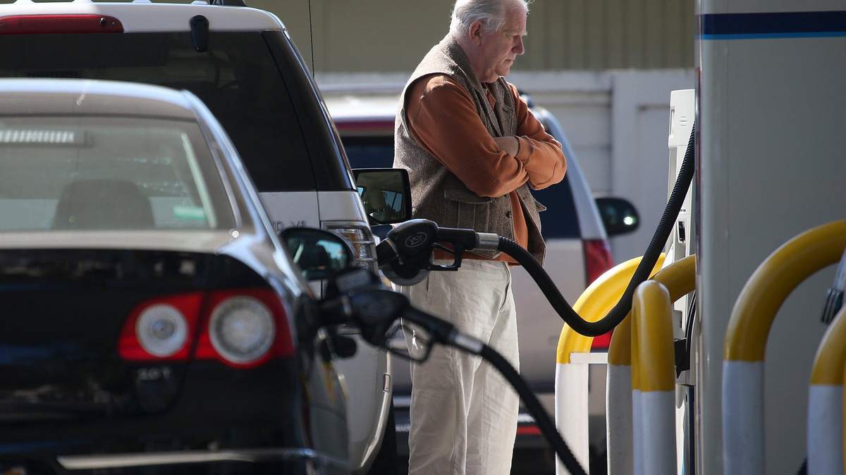 Ціна пального стабілізувалась: яка вартість бензину, автогазу та ДП на АЗС - Новини економіки України - Економіка
