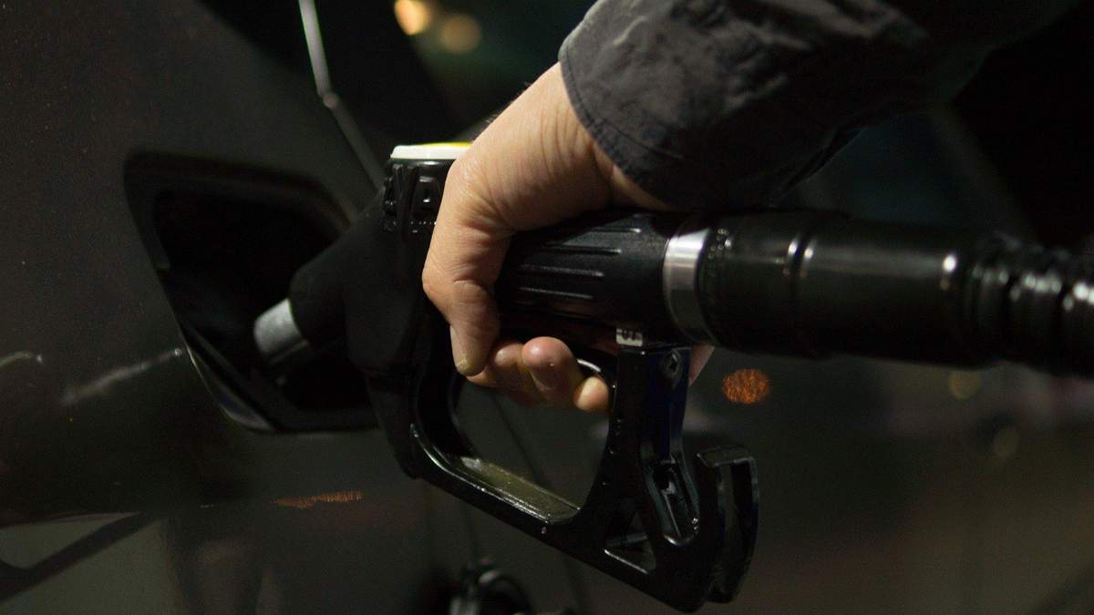 Бензин и ДТ могут подорожать: Минэкономики установило новую предельную цену - Экономические новости Украины - Экономика