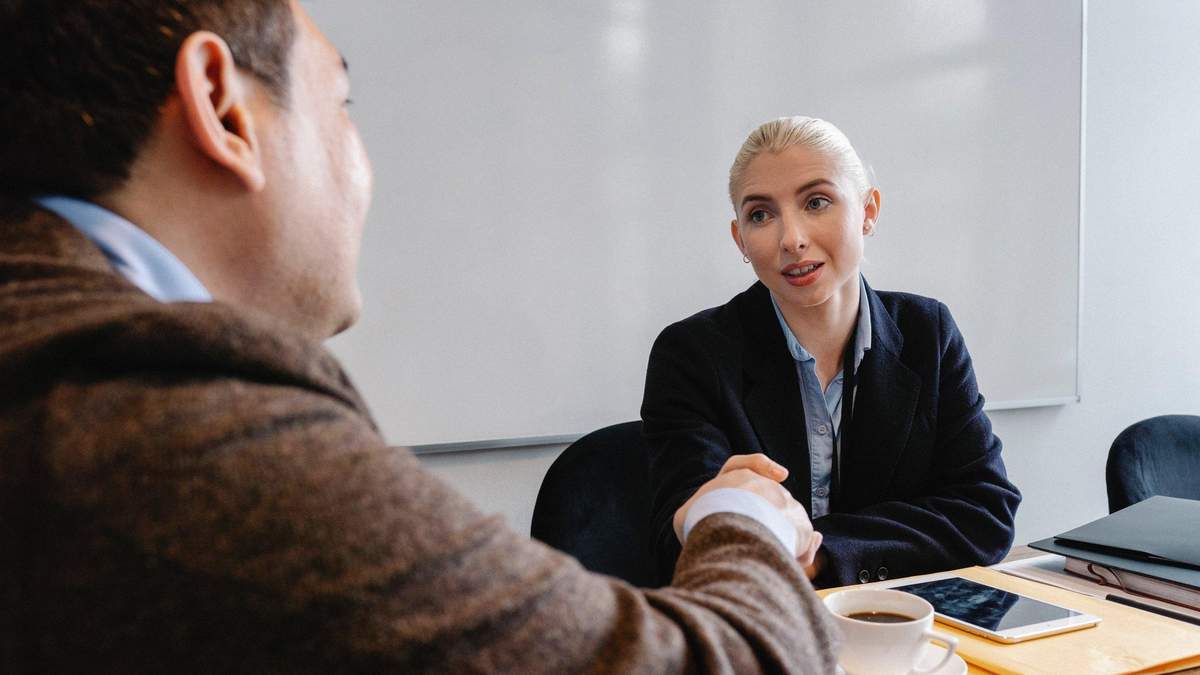 Роботодавцям хочуть заборонити оформляти працівників як ФОПів