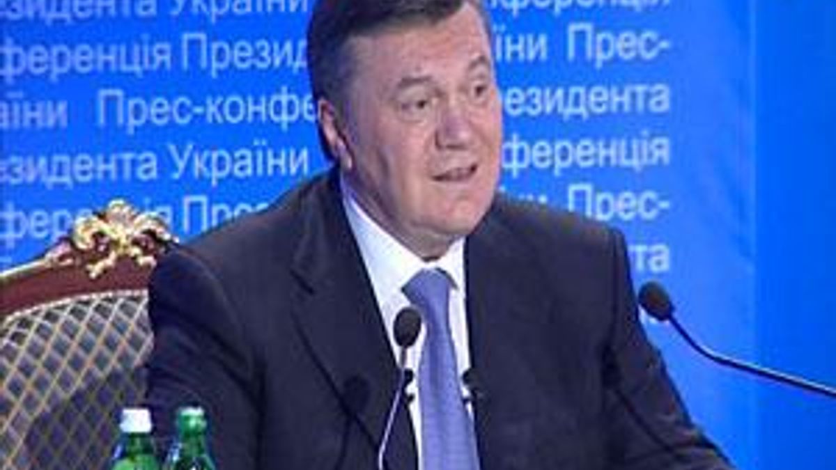 Янукович: Витрати на держборг скоротяться на третину