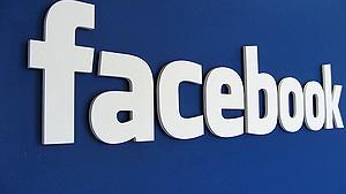 Користувачі хочуть стягнути з Facebook 15 мільярдів доларів Користувачі хочуть стягнути з Facebook 15 мільярдів доларів