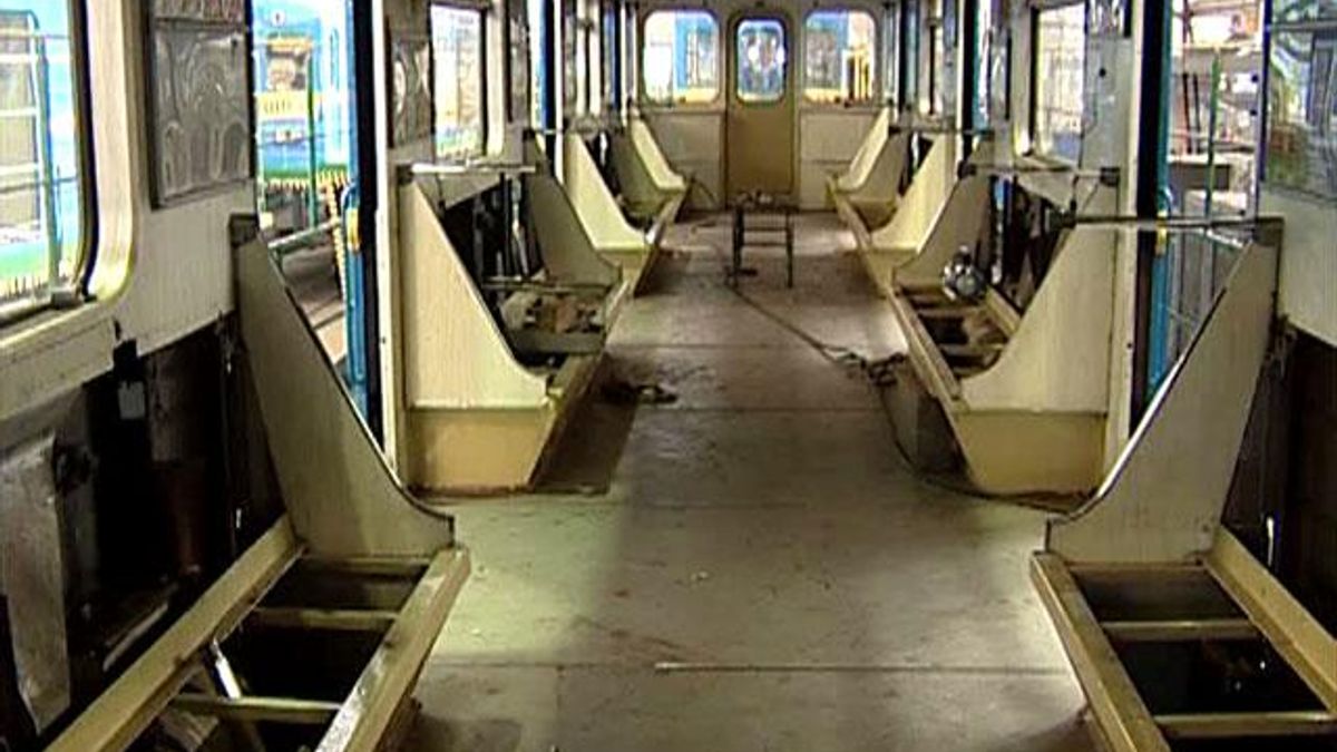 Крюківський вагонобудівний завод модернізує вагони столичного метро Крюківський вагонобудівний завод модернізує вагони столичного метро