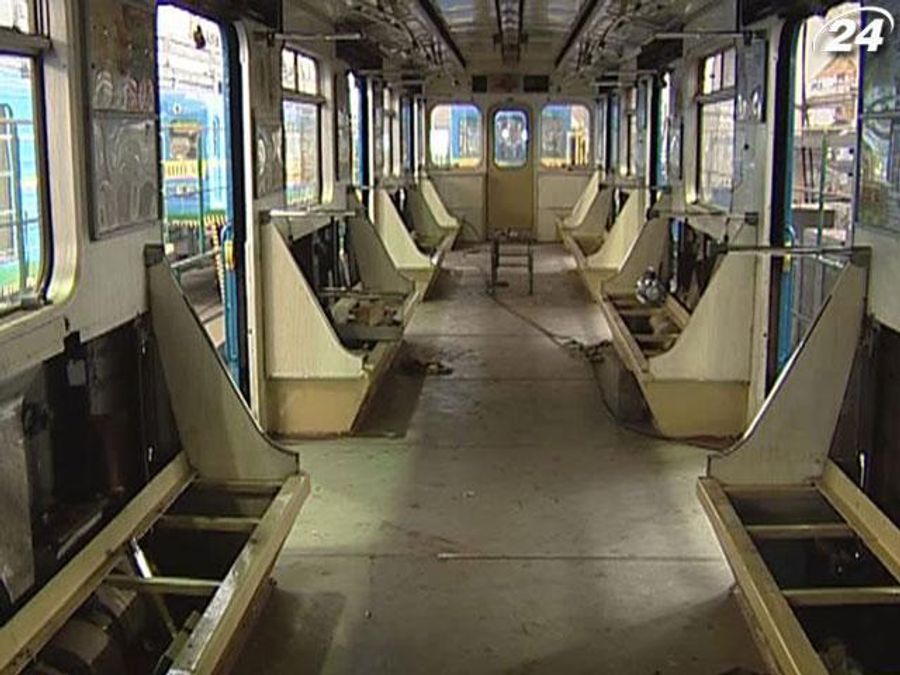 "Київський метрополітен" планує оновити застарілі вагони