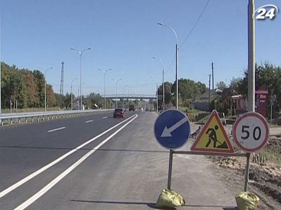 Дорог в Украине через год-два может не быть вообще, - "Укравтодор" Дорог в Украине через год-два может не быть вообще, - "Укравтодор"