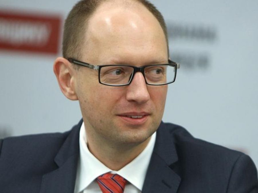 Окрім грошей від МВФ, Україна отримає майже $5 млрд. від США, ЄС та СБ, – Яценюк