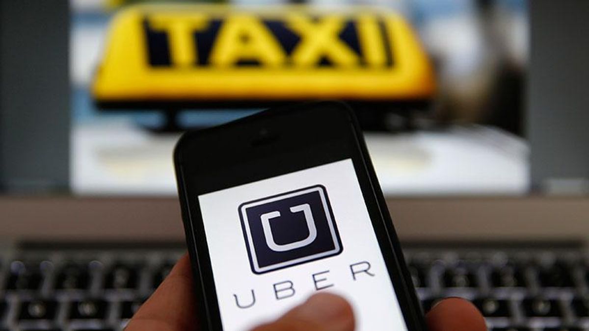 Скандальний Uber запрацював у Києві: що пропонує сервіс Скандальний Uber запрацював у Києві: що пропонує сервіс