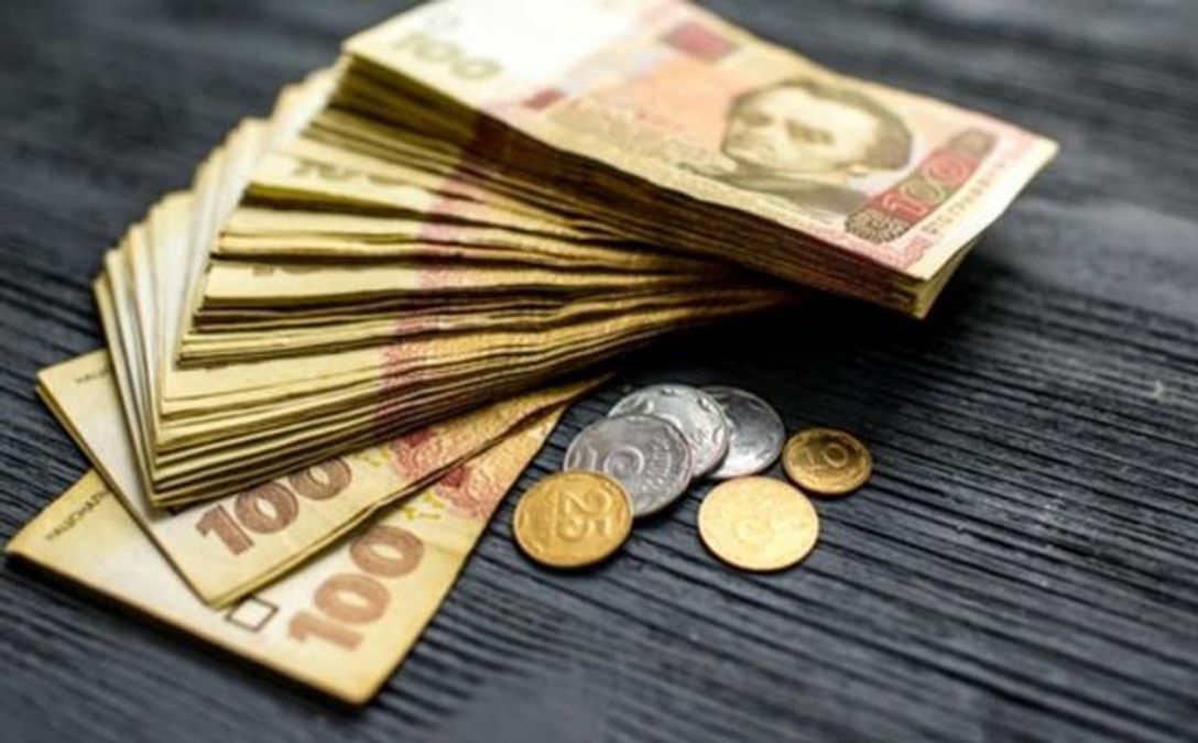 Скільки людей в Україні заробляють 10 тисяч гривень і більше: в уряді дали відповідь Скільки людей в Україні заробляють 10 тисяч гривень і більше: в уряді дали відповідь