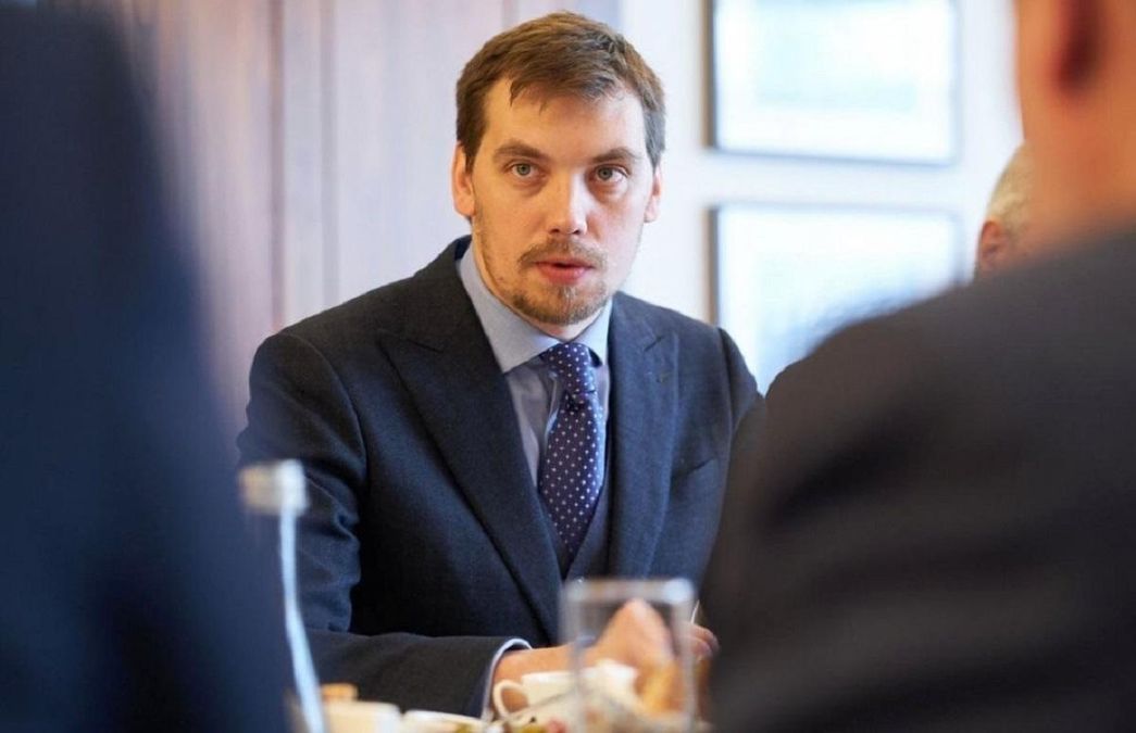 Рішення уряду по євробондах дозволяє щодня економити по 2 мільйони для бюджету, – Гончарук Рішення уряду по євробондах дозволяє щодня економити по 2 мільйони для бюджету, – Гончарук