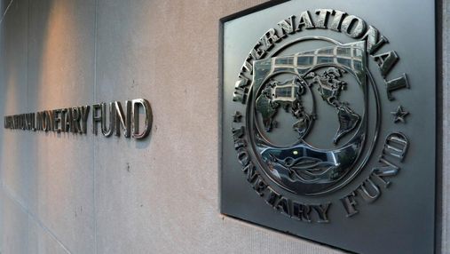 Чому МВФ затримує транш для України: що кажуть у Зеленського
