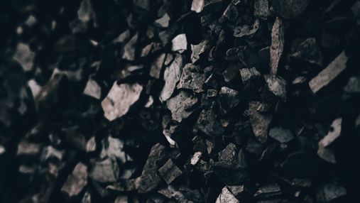 Запасы угля на ТЭС падают: уже почти вдвое меньше минимальной нормы
