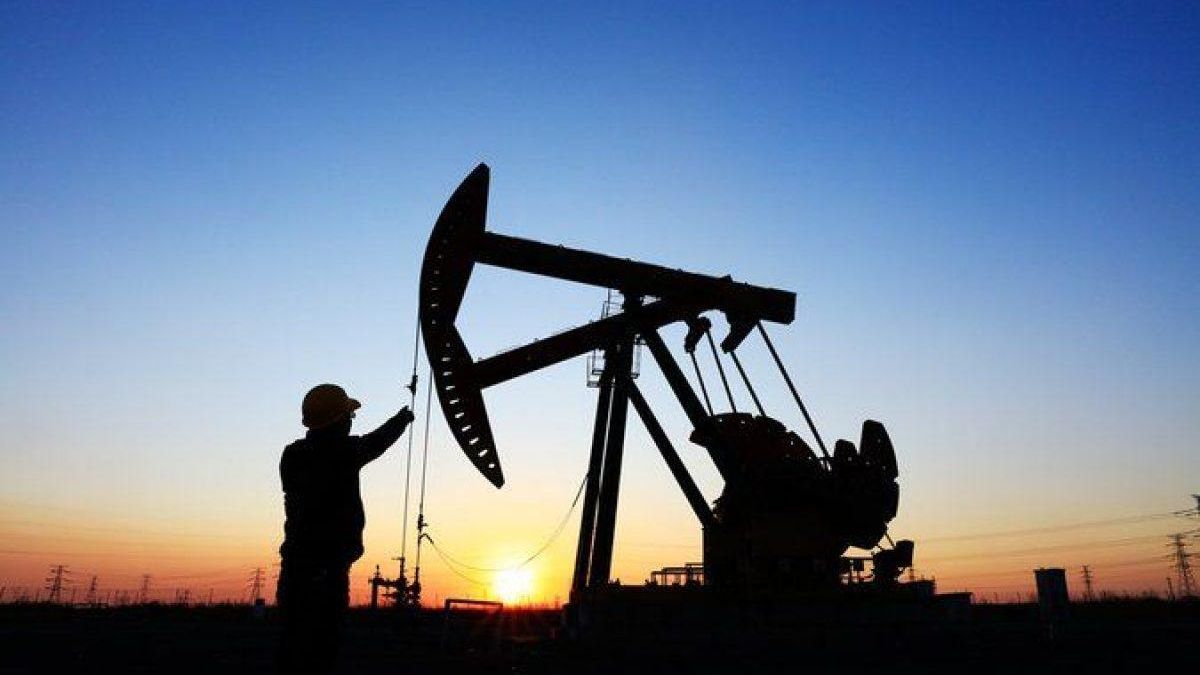 Нефть дорожает: какие события в США снова повлияли на стоимость сырья -  нефть новости - Экономика