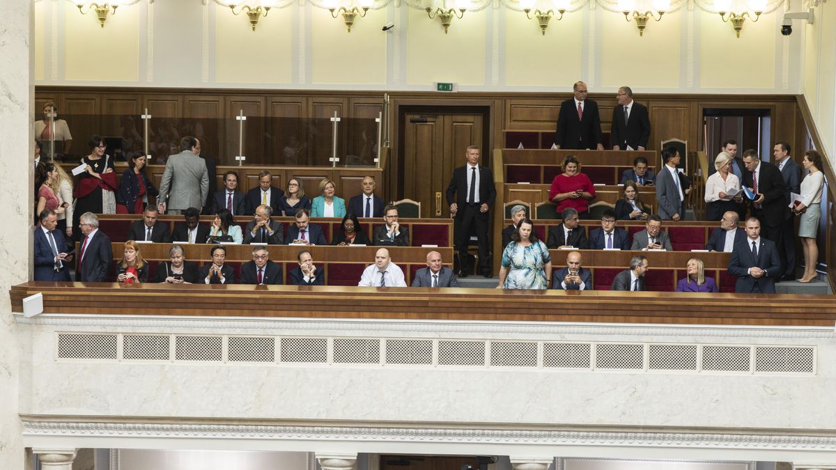 Рада розблокувала ухвалення змін до податкового кодексу - Україна новини - 24 Канал
