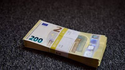 Хорватия одобрила закон о введении евро