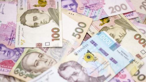 Середня зарплата в Україні за рік зросла майже на 20%